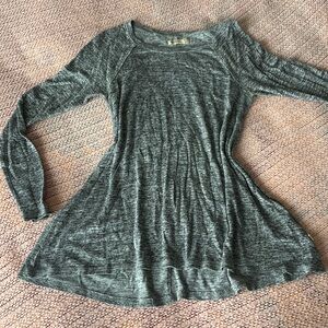 Gray Heather Flowy Hollister Top